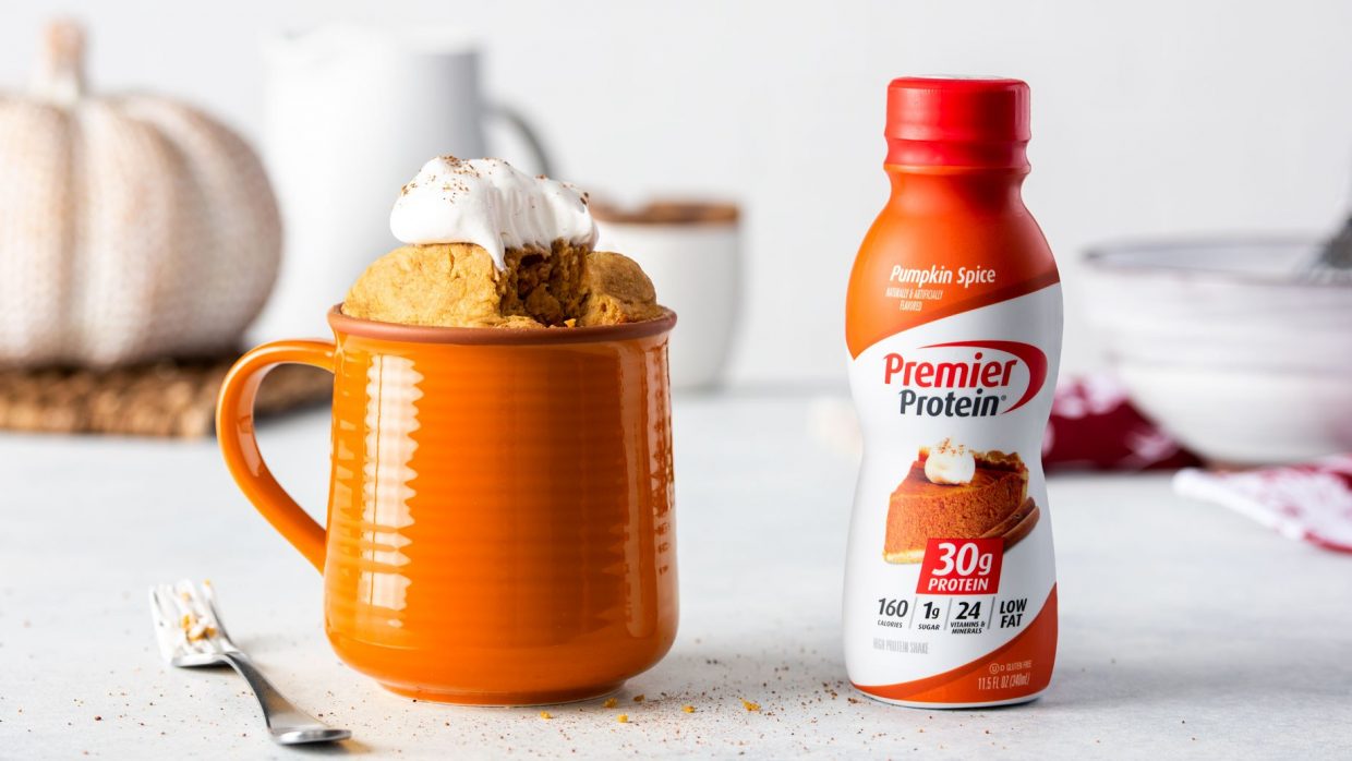 10 00 Premier Oct Social Mug Cake WEB