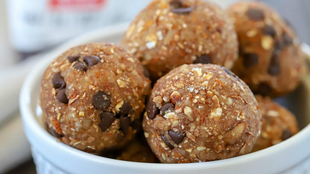 Recipe Chocolate Almond Protein Energy Bites 1